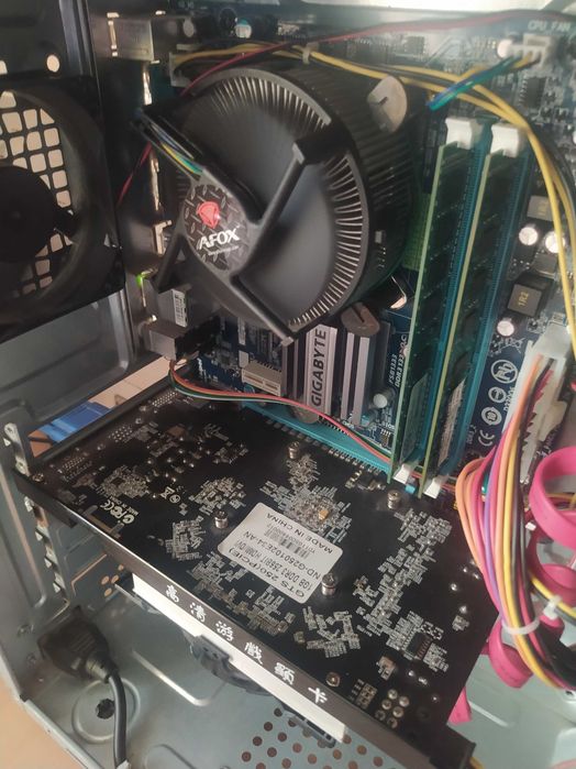 Продам системник для игр и работы в отличном состоянии.