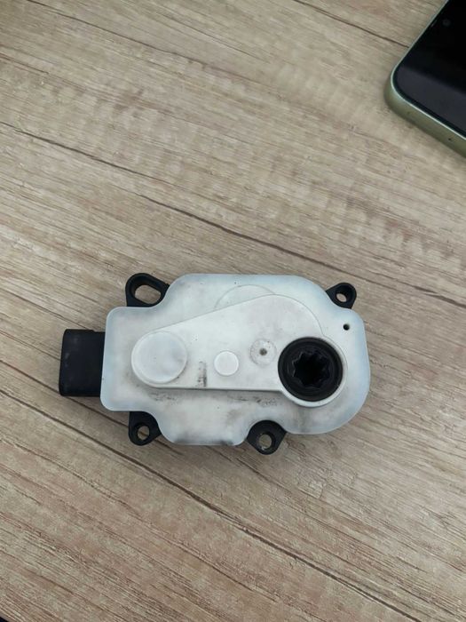 Motoras clapete deflector aer Volvo-Ford cod 6466r420