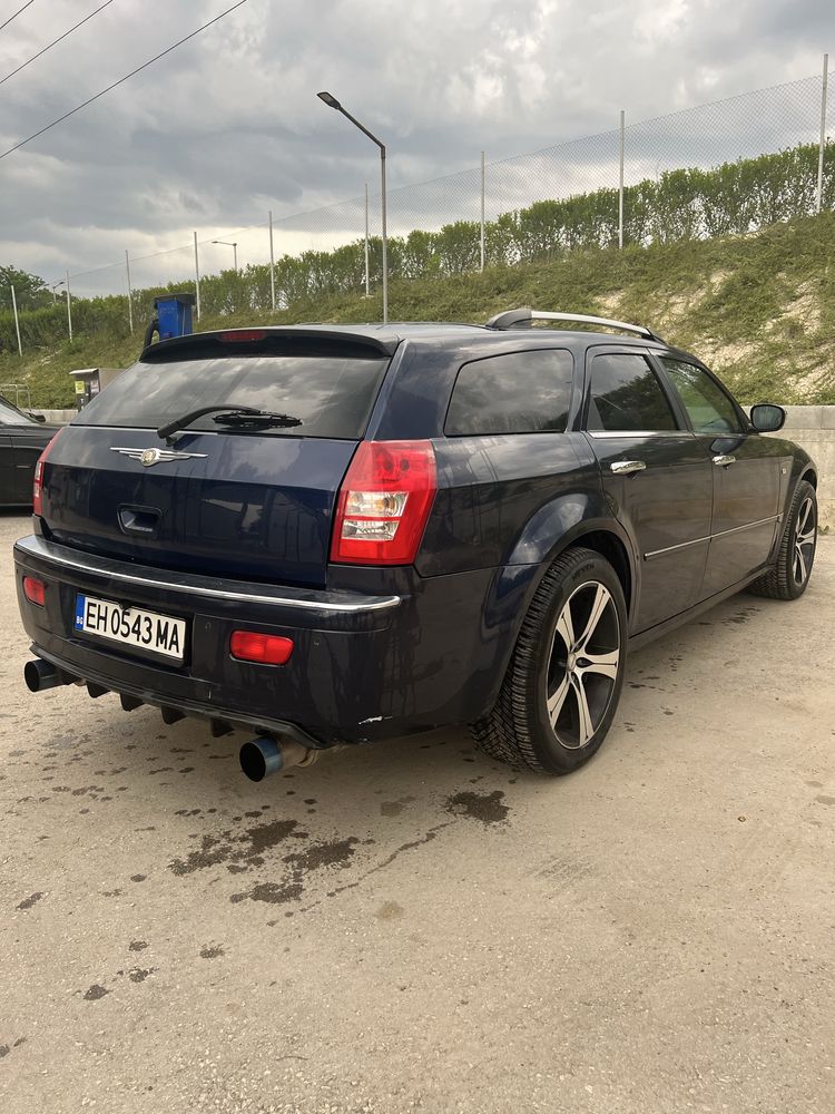 Chrysler 300C 5.7 AWD
