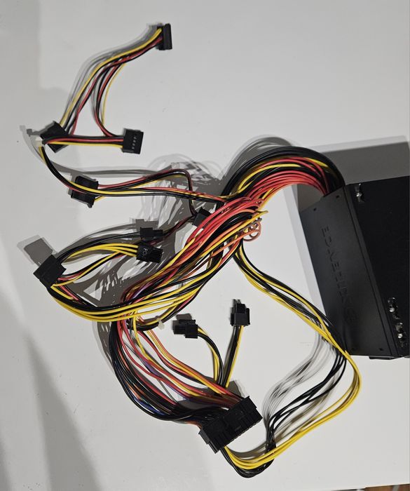 Sursa PC Xilence 500w