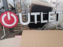 Светеща реклама Outlet