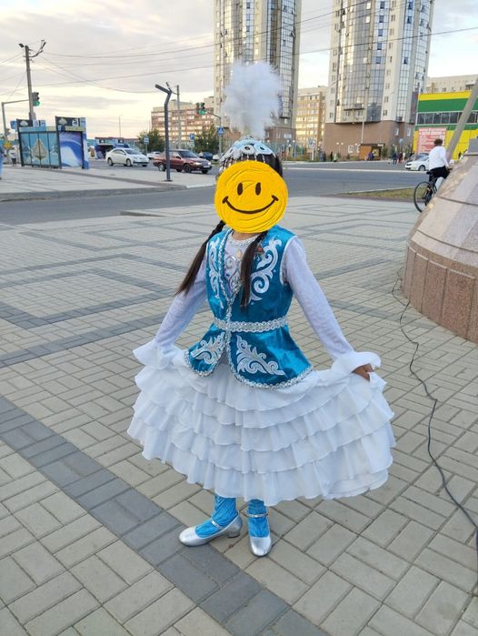 Национальнная костюм для девочки