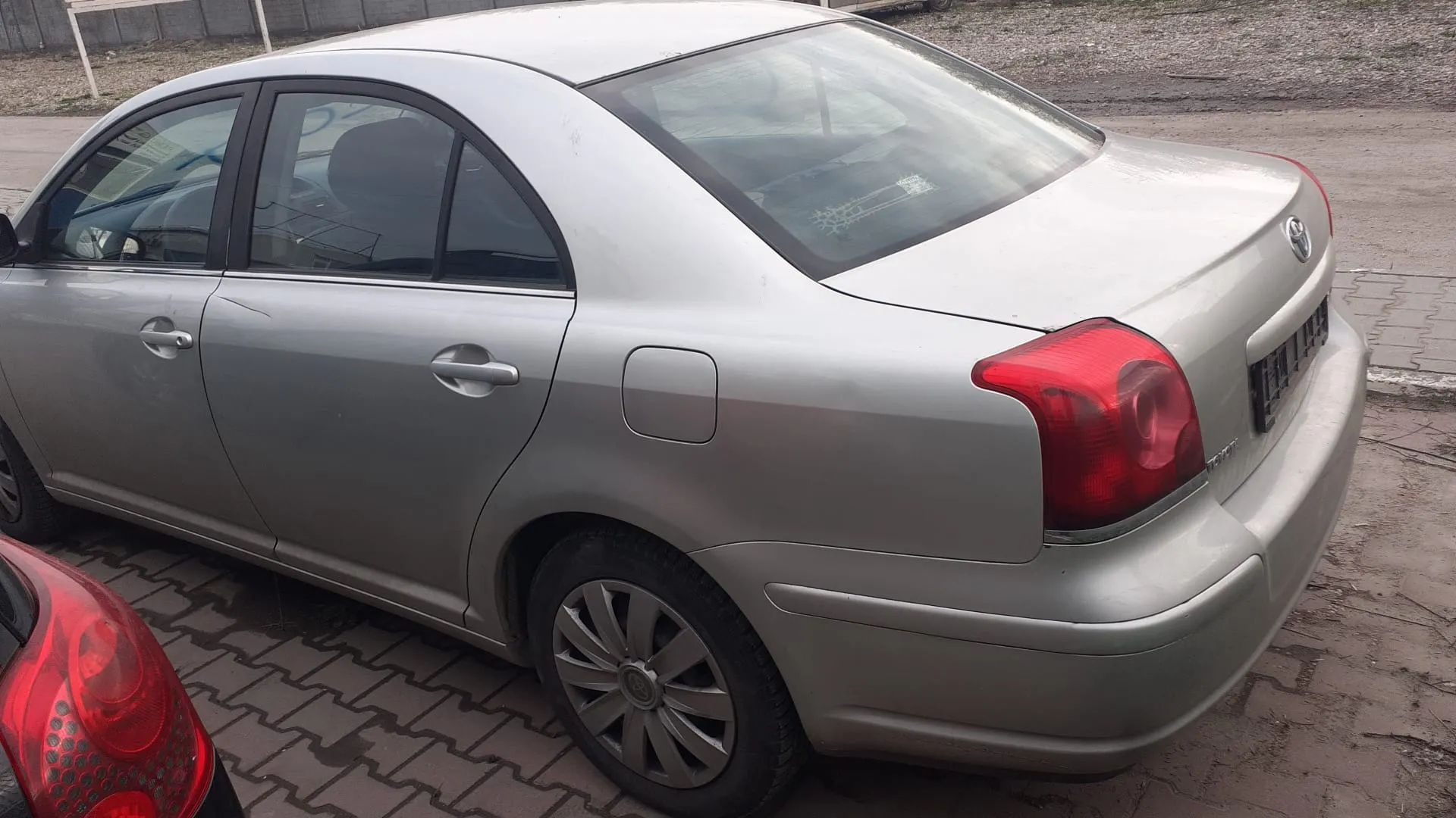 Spate complet Toyota Avensis