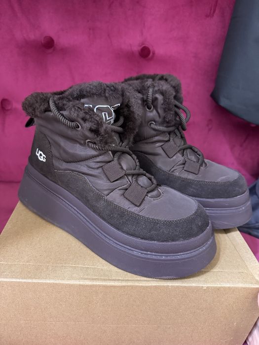 Угги женские продаю