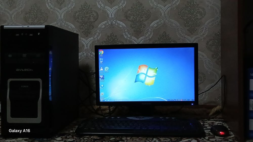 Surochna Kompuyter sotiladi