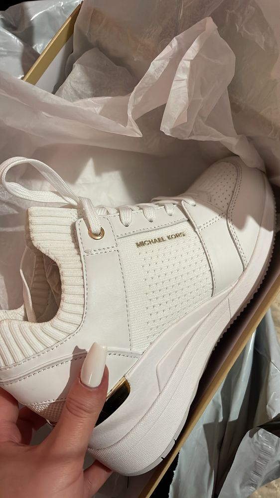 Michael kors сникърси