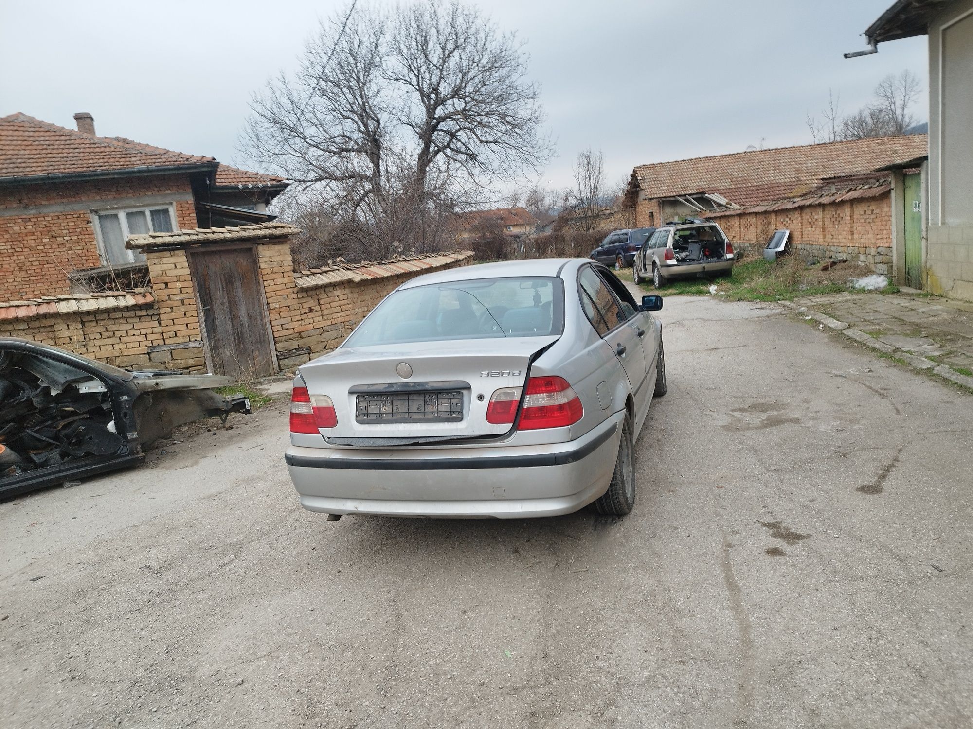 Продавам BMW E46 320D  150 6 степенна кутия фейс
