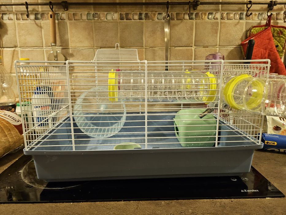 Клетка за МИНИ хамстер+ всичко необходимо