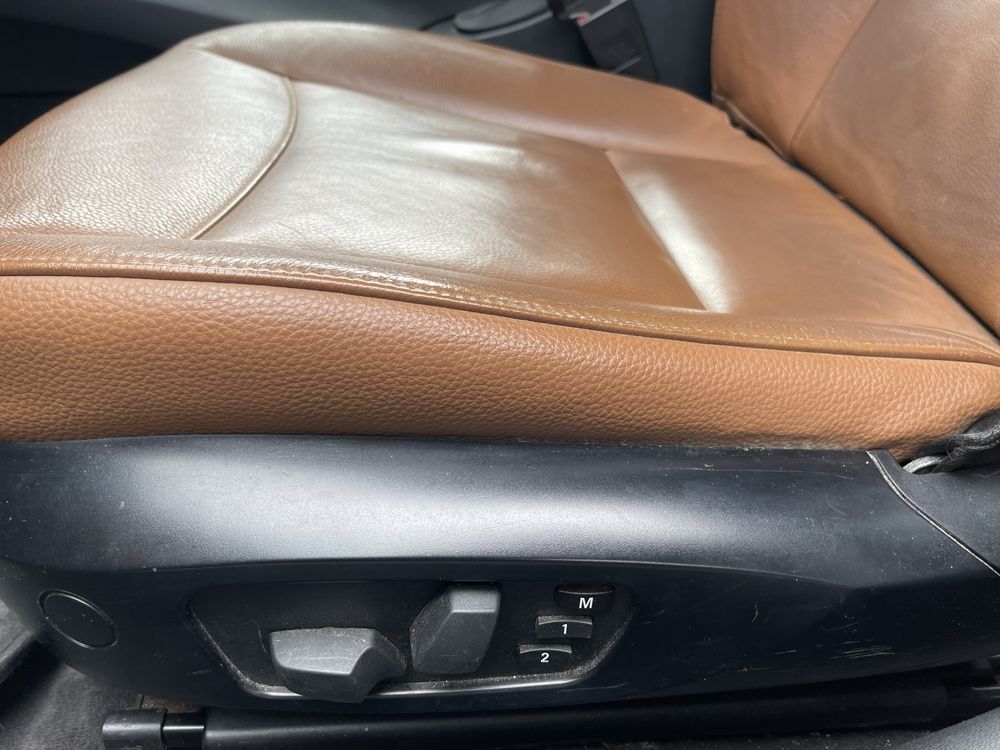 BMW 320 XDrive Full! • Piele • Automata • Navi • Trapa Panoramica