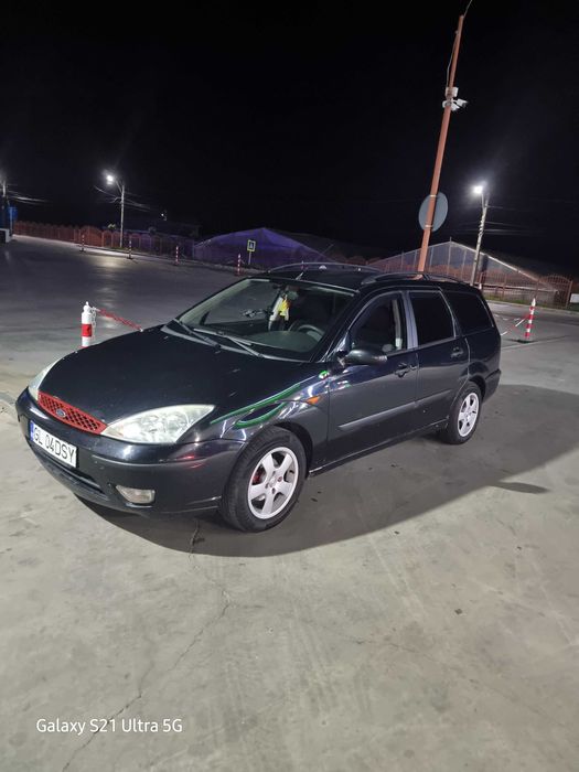 Vând sau schimb ford focus