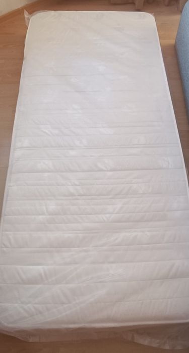 Матрас для кровати