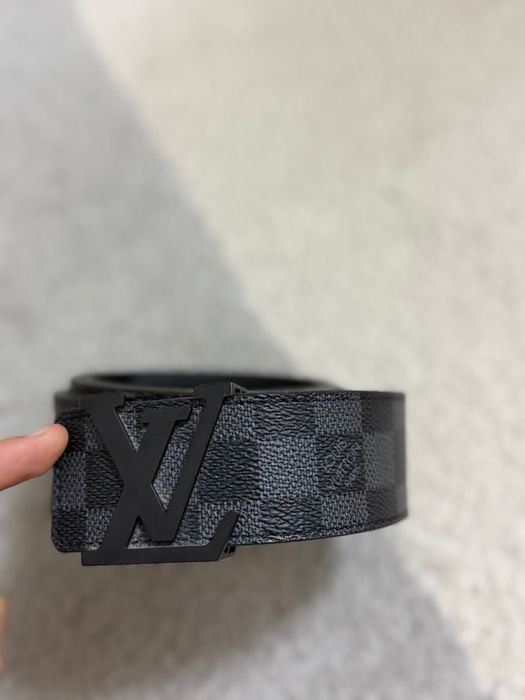 Curea Louis Vuitton neagră