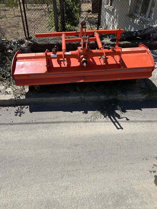 Фреза за кубота 2 мерта,оригинална работеща за Кубота и доста запазена