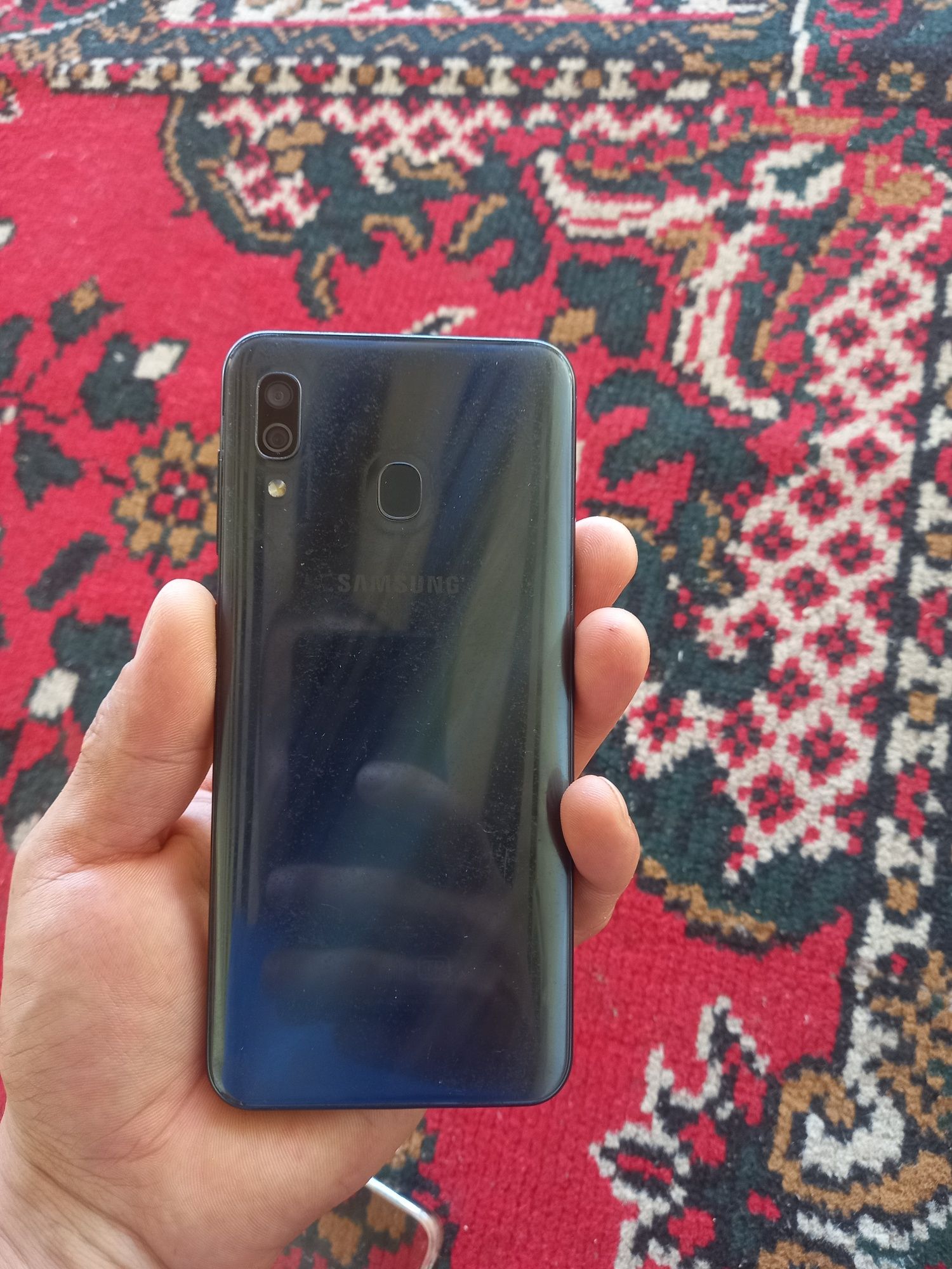 Samsung A30 sotiladi karobka dakumet bor