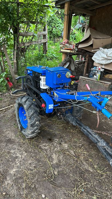 Motocultor Zubr 12cp cu freza și plug