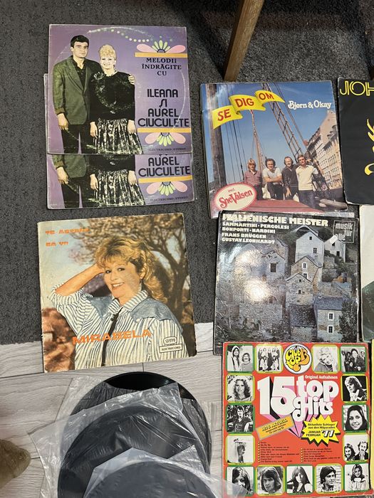 Colectie viniluri pick-up , populara , straina , povesti