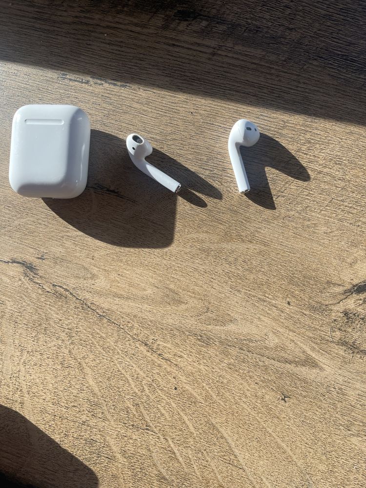 Apple Airpods Gen 2