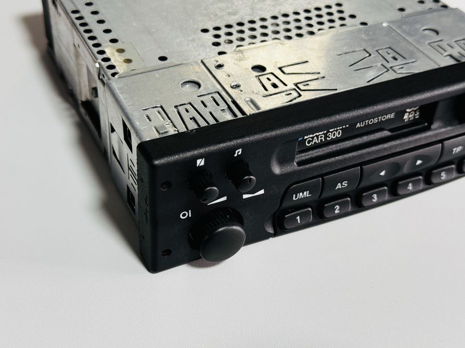 Radio-Casetofon auto cu casetă BLAUPUNKT car 300,FM/AM,impecabil