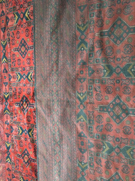Ръчно тъкан вълнен Персийски Килим внесен от Афганистан. 4.10х3.90 м.