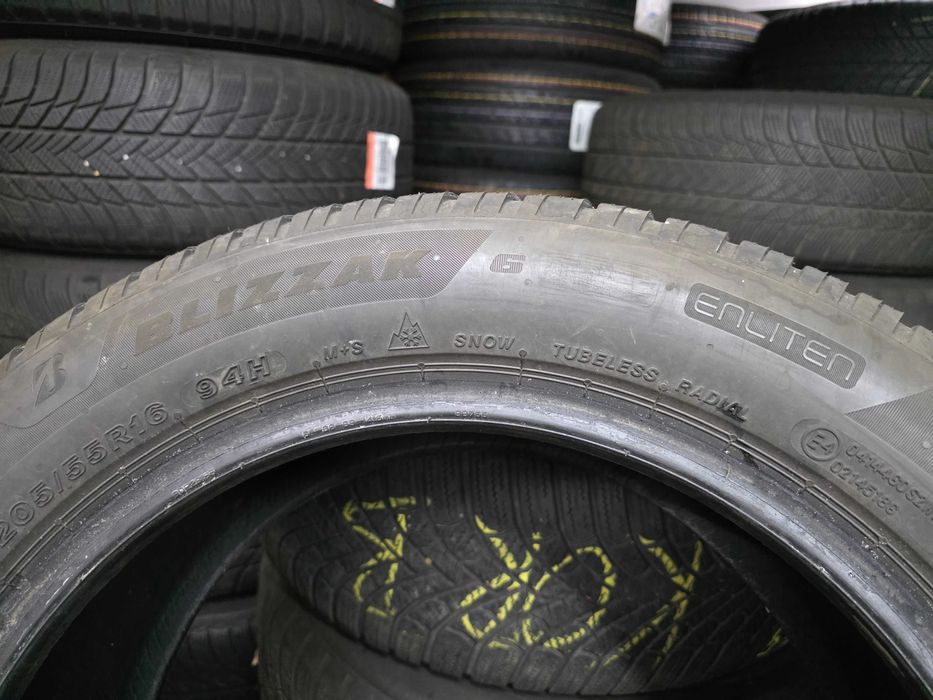 2бр Зимни гуми 205 55 16 - Bridgestone - DOT 2024