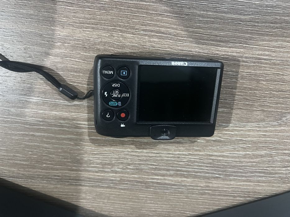 Vând 2xAparate foto CANON pentru ITP