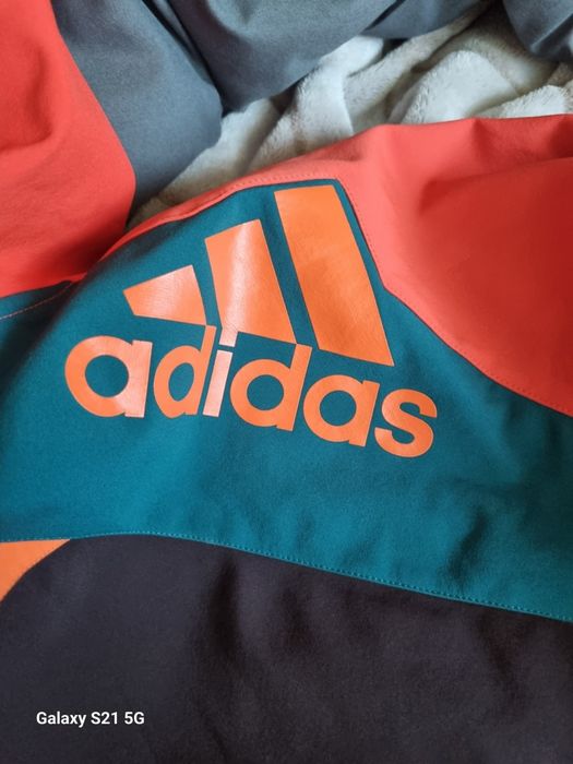 Ветровка ADIDAS запазена !