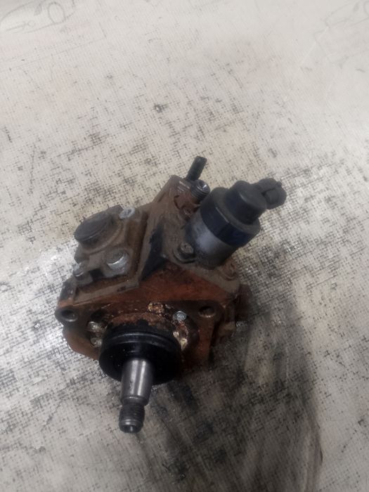 pompa injectie hyundai ix 35 motorina 2012