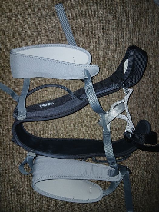 Страховочная система Petzl Corax