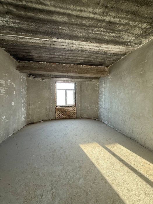 Konechka tomonda 3 xonali korobka sotiladi