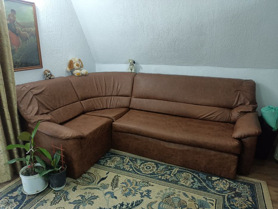 Colțar extensibil din semipielie