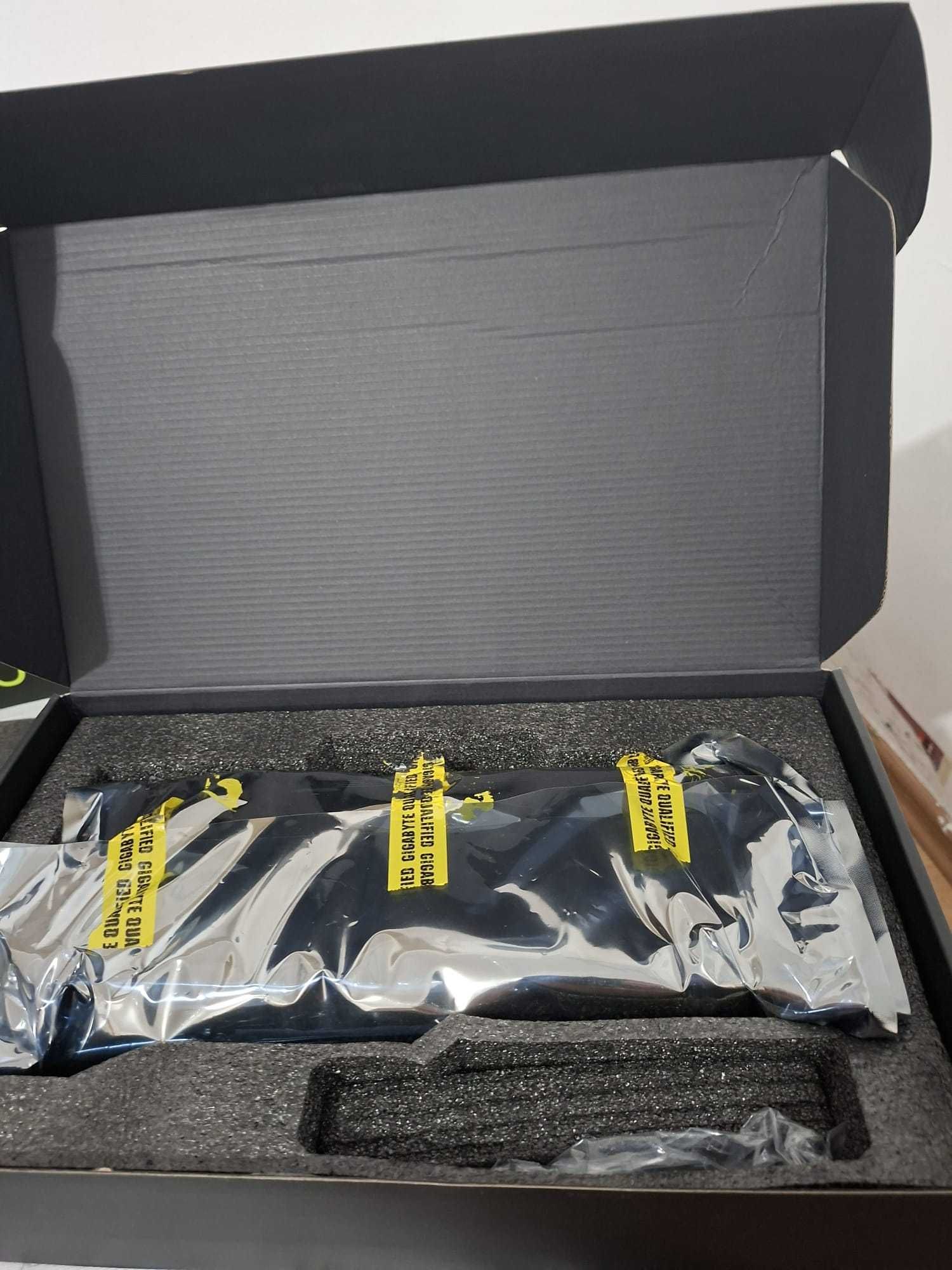 placa video RTX 4070 12gb folosita doar 10 luni impecabila+factura
