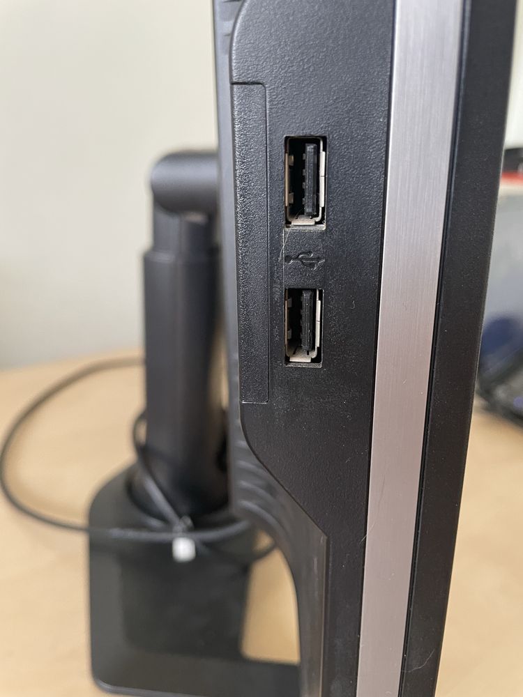 Монитор HP ZR2440W