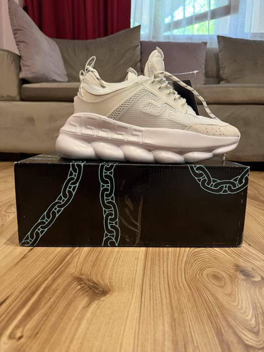 adidasi versace chain reaction