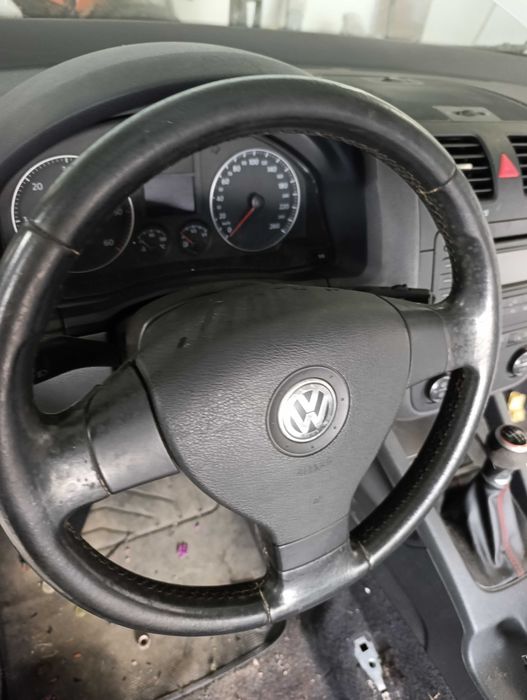 волан и кожен подлакатник vw golf 5-6