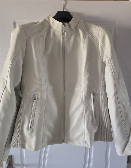 Дамско кожено и спортно яке