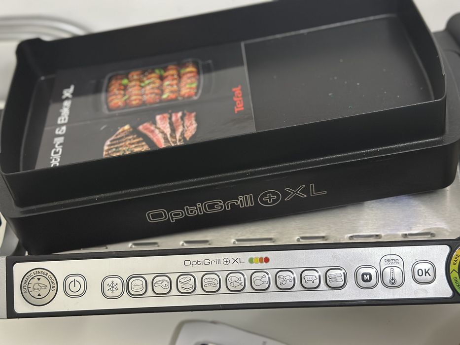 Tefal Optigrill + XL (4persoane) + tava de copt si caiet retete NOU