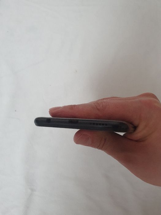 Srochna sotiladi Samsung Galaxy A10S 32Gb Black rang Original Veitnam