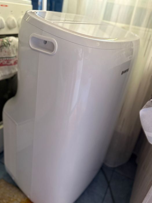 Aparat aer condiționat portabil