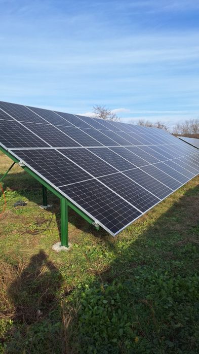 Фотоволтаична хибридна система Deye 10kw с монтаж на земя.