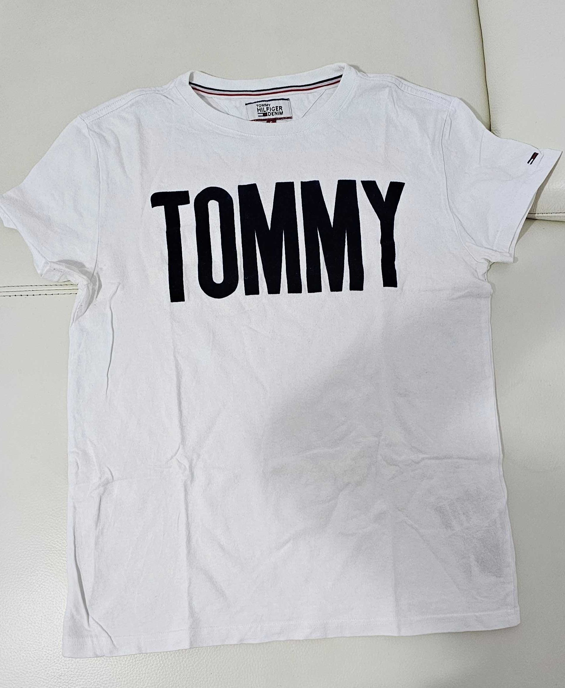 2x Tricouri bărbătesti Tommy Hilfiger mărime S alb și albastru