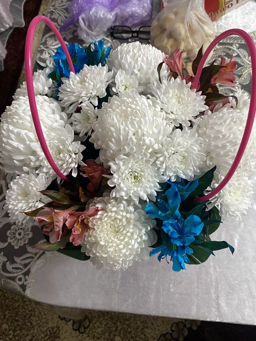 Цветы свежые пишите только ватсап