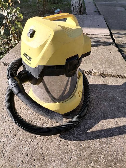 Прахосмукачка KARCHER. WD 3