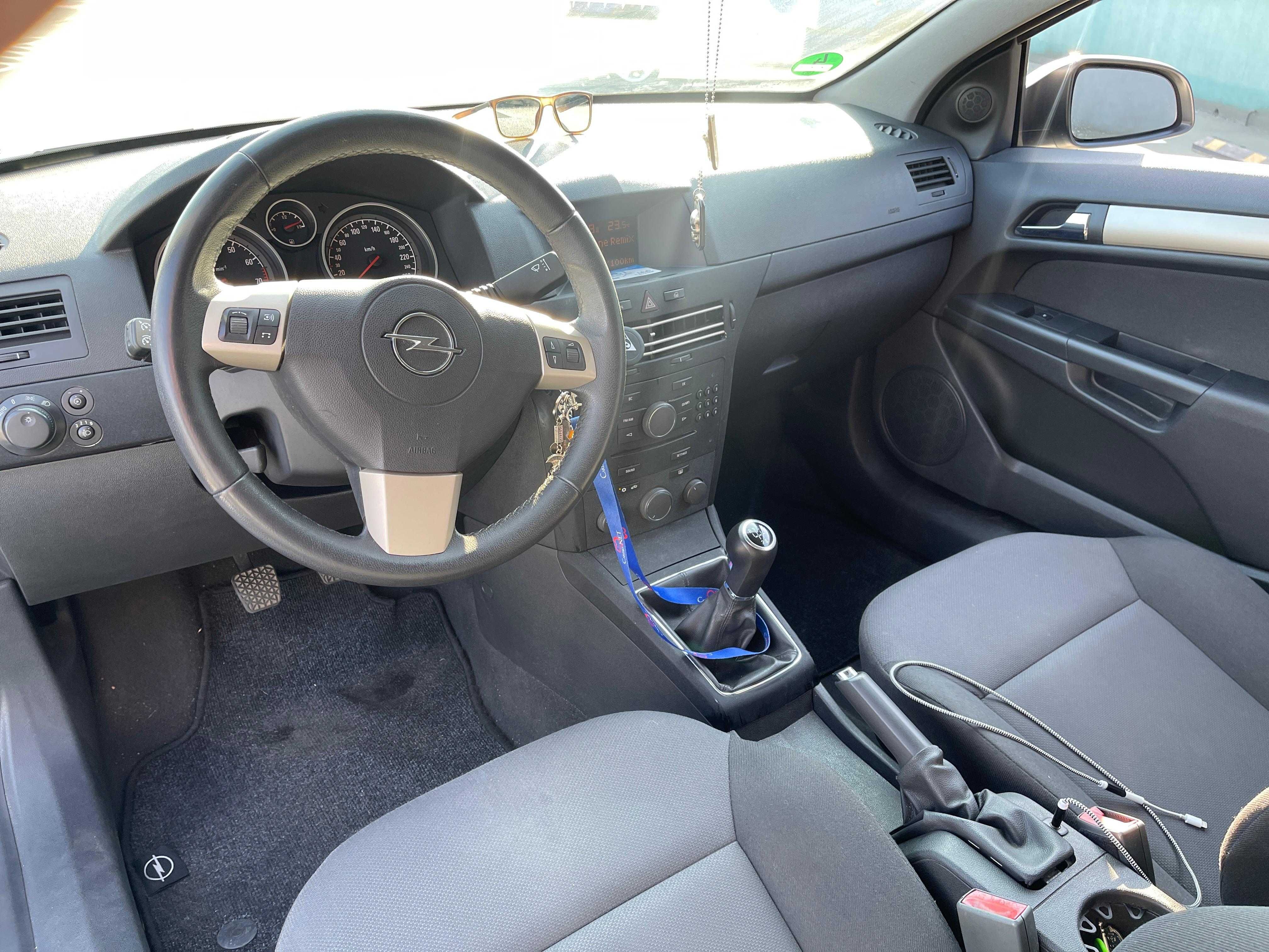 opel astra 2008,1,4 benzina