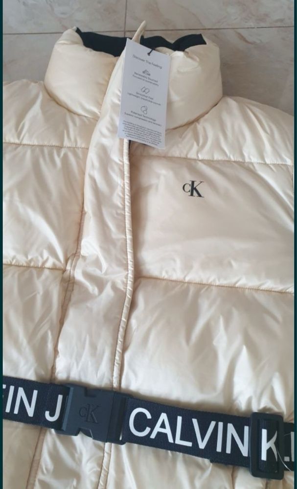 Дамско яке топ модел на calvin klein