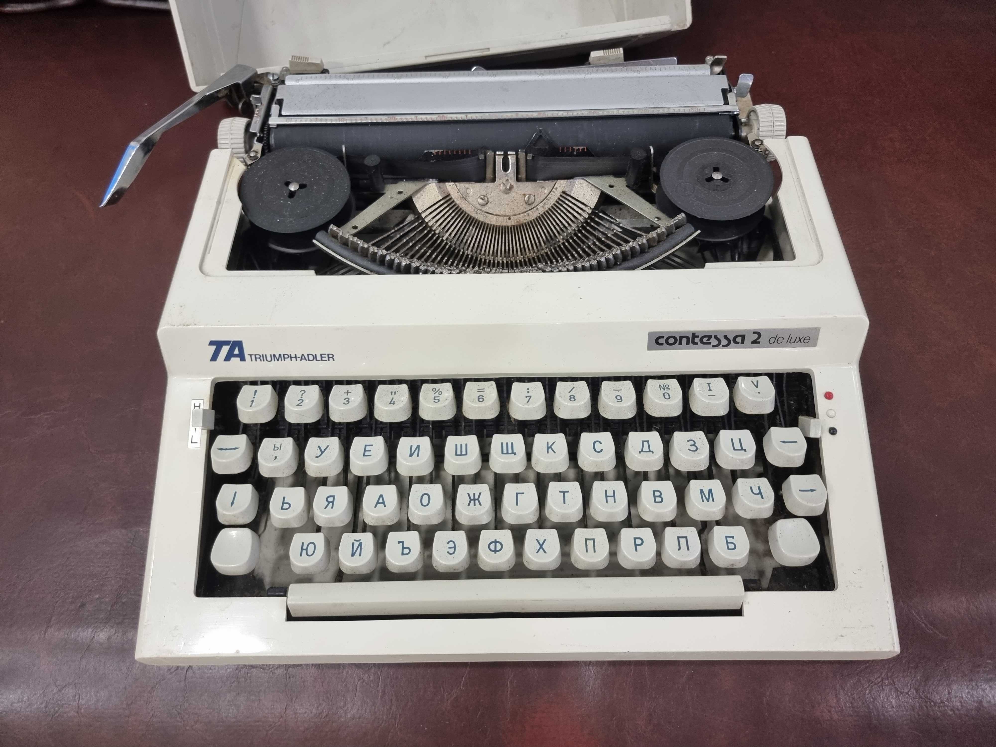 Стара пишеща машина  Contessa 2 de luxe - КИРИЛИЦА