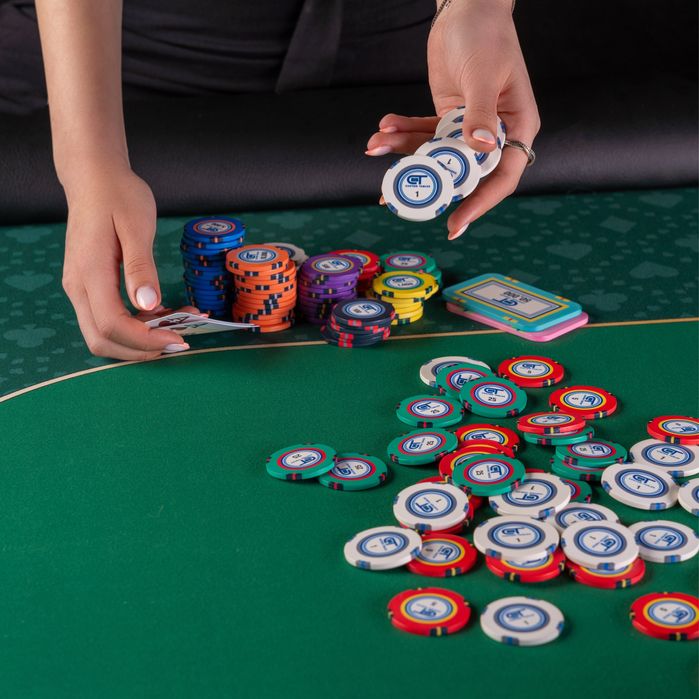 Jetoane poker la comanda personalizate cu LOGO tau CustomTables.eu