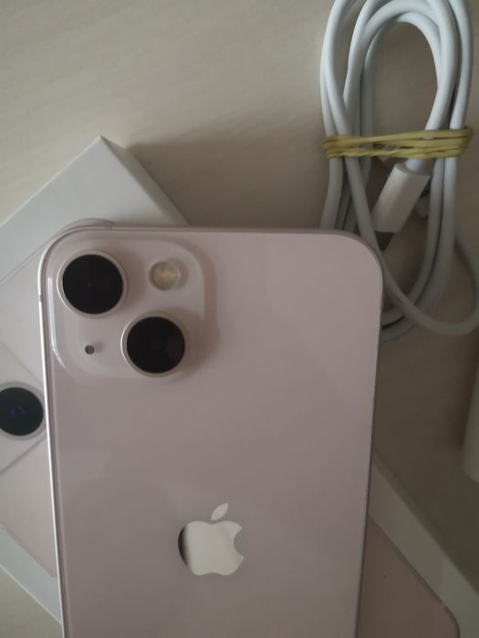 iPhone 13 Pink/100 %Battery health