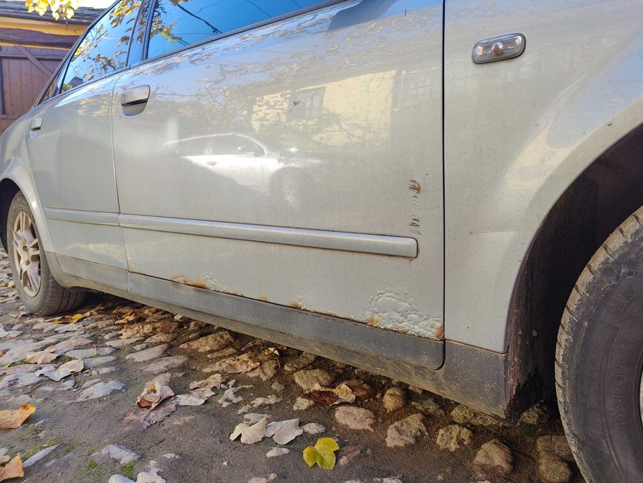 Vând Audi A4 B6 AWX