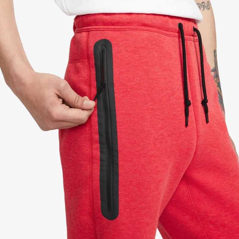 Спортен Екип Nike Tech Fleece