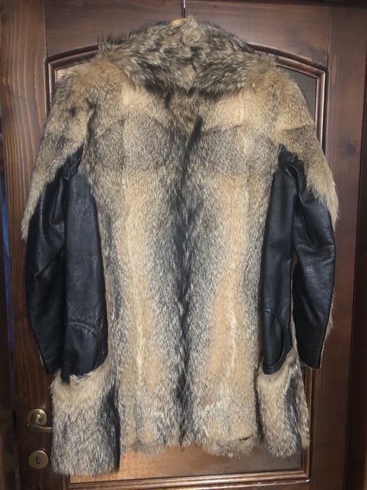 Vand haina de blana naturala